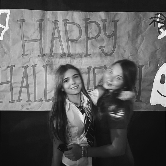 Meet your Posher, Lila - Picture 1 of 1